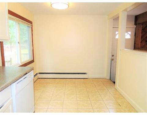 57 Bretton Rd, Springfield, MA 01119 photo 5