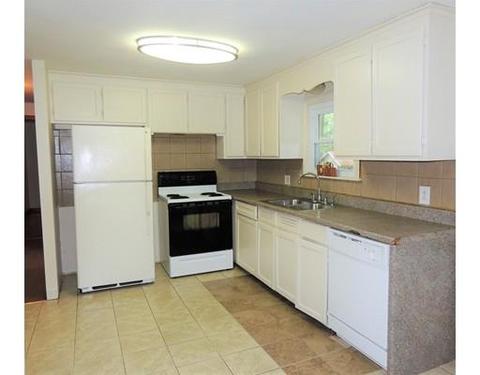 57 Bretton Rd, Springfield, MA 01119 photo 6
