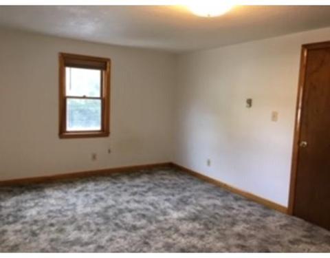 15 Como Dr, Chicopee, MA 01020 photo 8