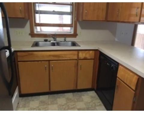 15 Como Dr, Chicopee, MA 01020 photo 3
