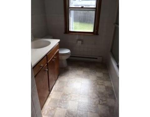 15 Como Dr, Chicopee, MA 01020 photo 7