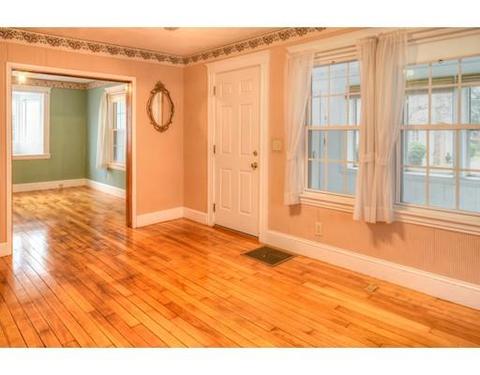 11 Arthur St, Danvers, MA 01923 photo 4
