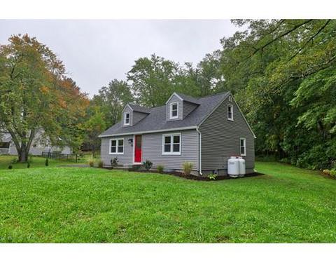 54 Ames Rd, Hampden, MA 01036 photo 2
