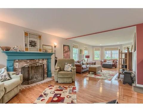 4 Devarney Ct, Shirley, MA 01464 photo 9
