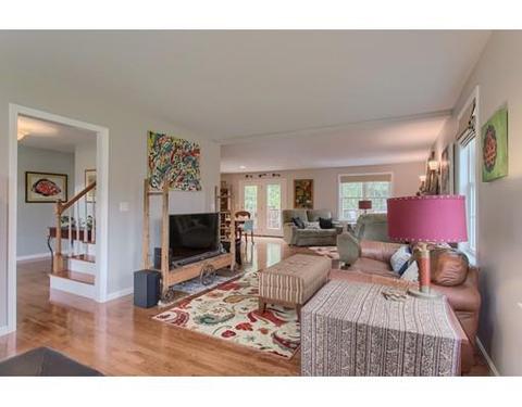 4 Devarney Ct, Shirley, MA 01464 photo 8