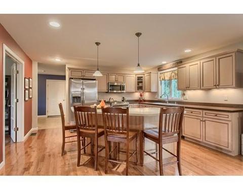 4 Devarney Ct, Shirley, MA 01464 photo 12