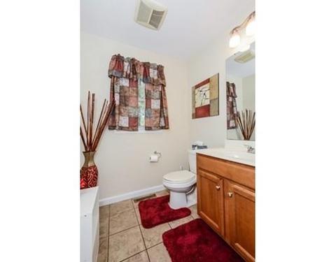 189 Laurelton St, Springfield, MA 01109 photo 9