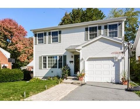 189 Laurelton St, Springfield, MA 01109 photo 1