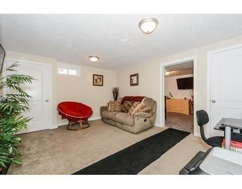 189 Laurelton St, Springfield, MA 01109 photo 19