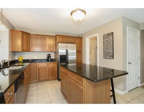 1975 Middlesex St #17, Lowell, MA 01851 photo 8