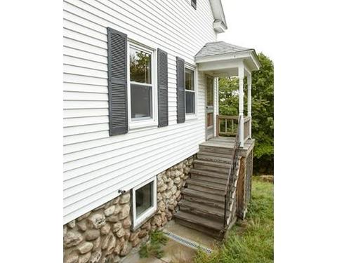 24 Bauer St, Worcester, MA 01603 photo 3