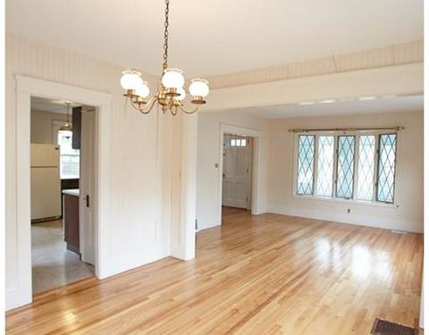 24 Bauer St, Worcester, MA 01603 photo 8