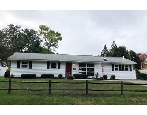 75 Simpson Dr, Framingham, MA 01701 photo 1