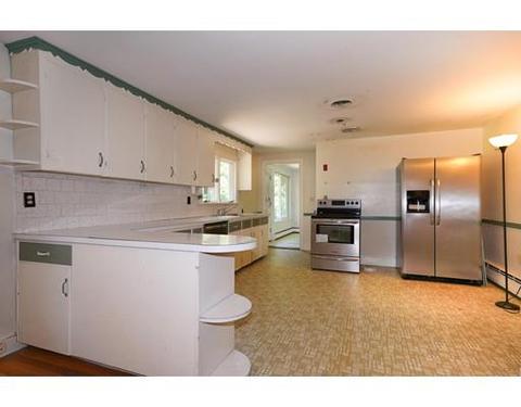 476 Edgell Rd, Framingham, MA 01701 photo 5