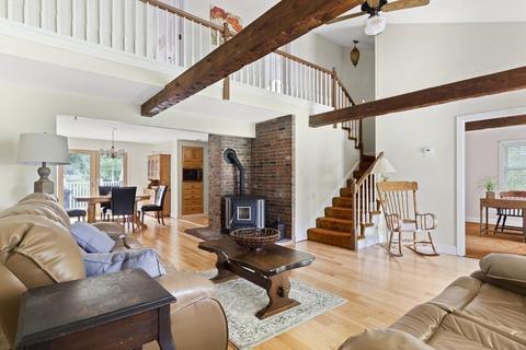 5 Ward St, Hingham, MA 02043 photo 3