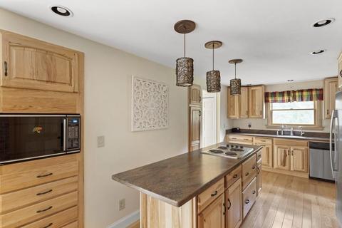 5 Ward St, Hingham, MA 02043 photo 11