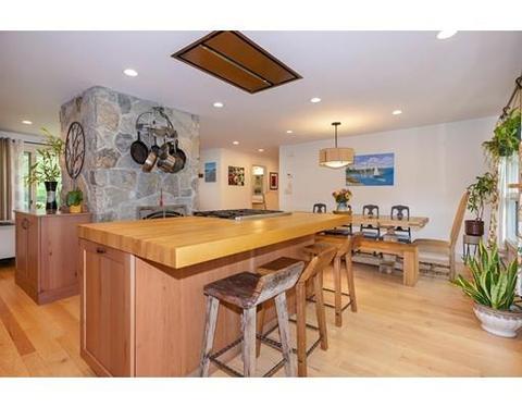 54 Everett St, Sherborn, MA 01770 photo 9