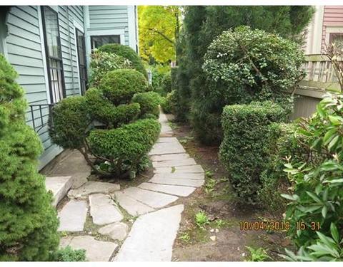 12 Crown, Worcester, MA 01609 photo 4