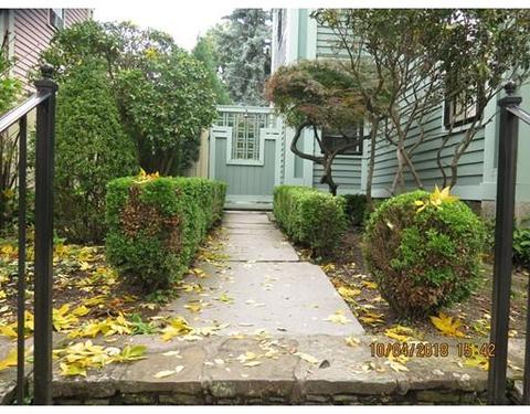 12 Crown, Worcester, MA 01609 photo 3