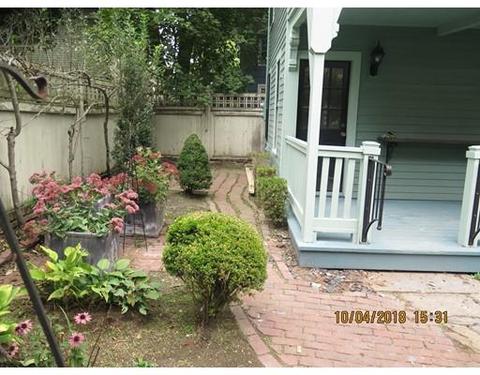 12 Crown, Worcester, MA 01609 photo 5