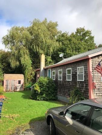 16 Hacker St, Fairhaven, MA 02719 photo 4
