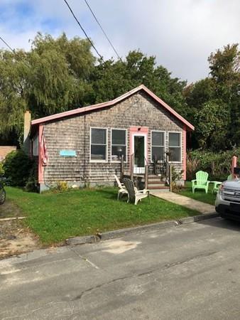 16 Hacker St, Fairhaven, MA 02719 photo 2