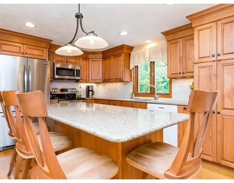 210 Forest St, Reading, MA 01867 photo 3