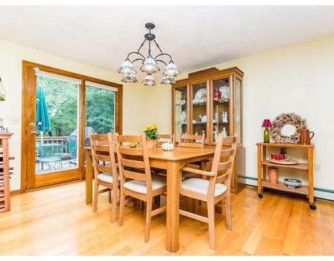 210 Forest St, Reading, MA 01867 photo 4