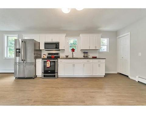 73 Pasadena St, Springfield, MA 01108 photo 3