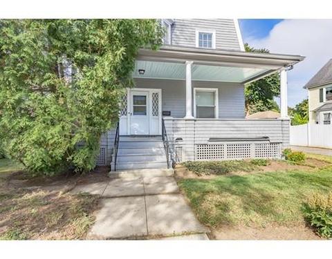 12 Smith St, Marblehead, MA 01945 photo 2