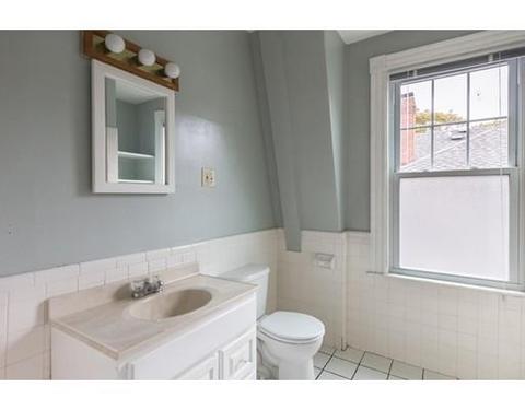 12 Smith St, Marblehead, MA 01945 photo 17