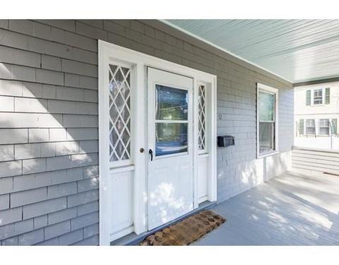 12 Smith St, Marblehead, MA 01945 photo 3
