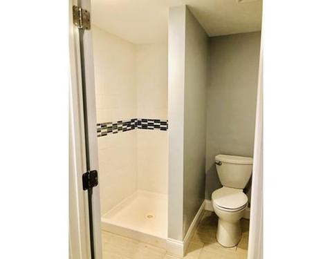 464 Tecumseh St, Fall River, MA 02721 photo 15