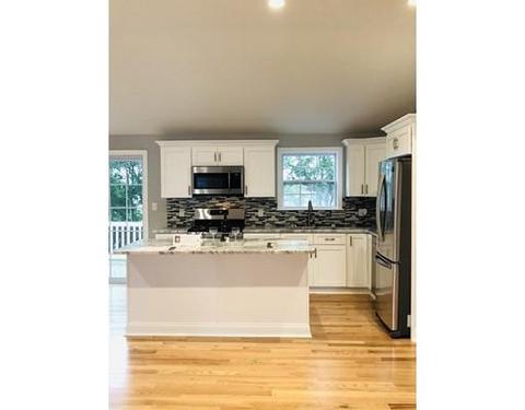 464 Tecumseh St, Fall River, MA 02721 photo 10
