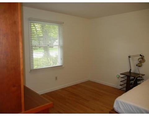 6 Winding Ln, Springfield, MA 01118 photo 8