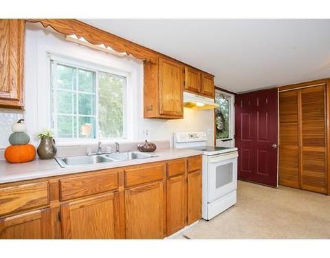 7 Diamond St, Fairhaven, MA 02719 photo 8