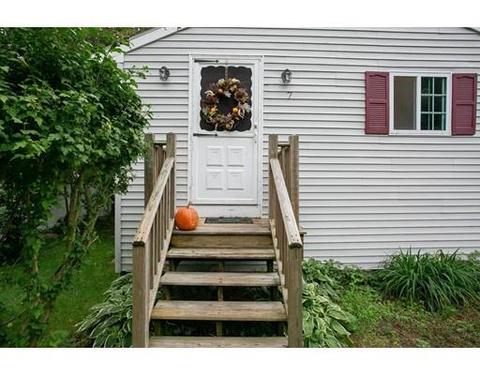 7 Diamond St, Fairhaven, MA 02719 photo 3