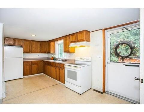 7 Diamond St, Fairhaven, MA 02719 photo 6