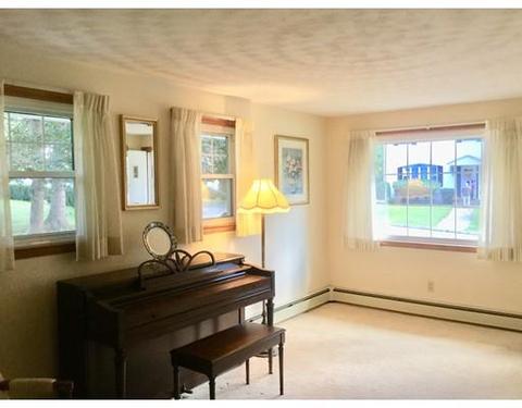 11 Brookman St, Worcester, MA 01606 photo 2
