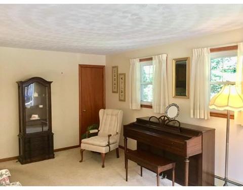 11 Brookman St, Worcester, MA 01606 photo 3