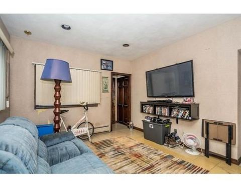20 Devens St, Everett, MA 02149 photo 3