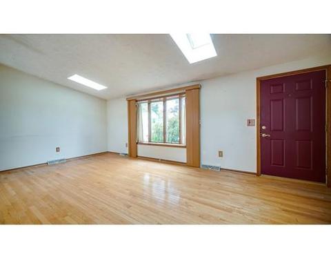 986 Allen St, Springfield, MA 01118 photo 9
