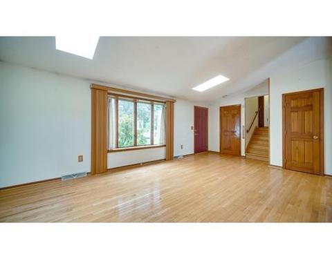 986 Allen St, Springfield, MA 01118 photo 8