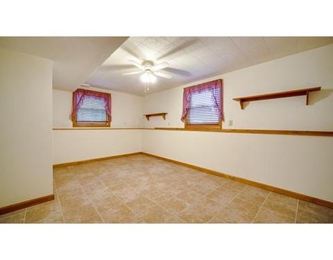 986 Allen St, Springfield, MA 01118 photo 12