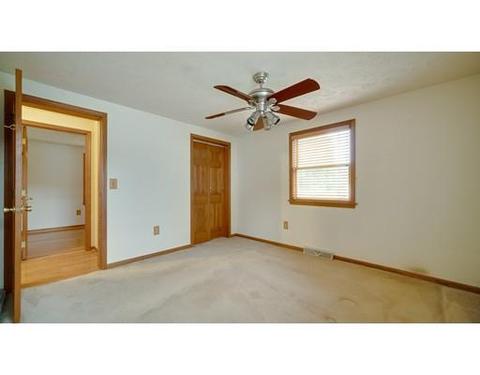 986 Allen St, Springfield, MA 01118 photo 20