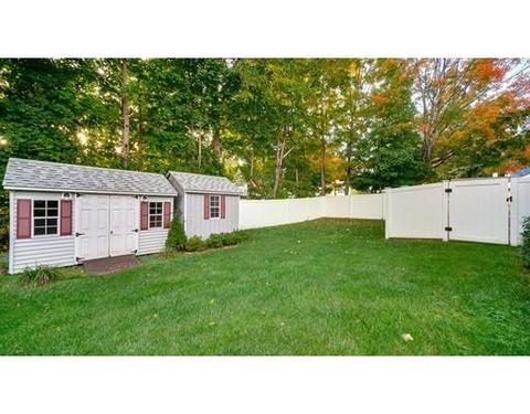 986 Allen St, Springfield, MA 01118 photo 26