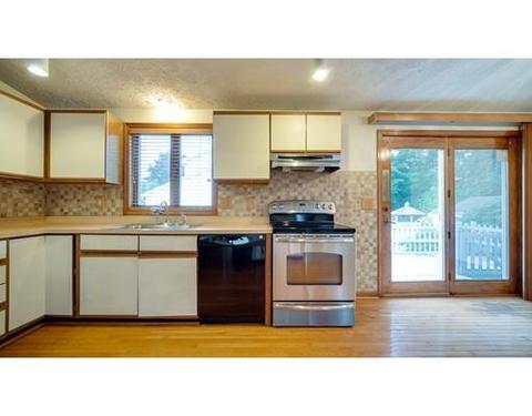 986 Allen St, Springfield, MA 01118 photo 6