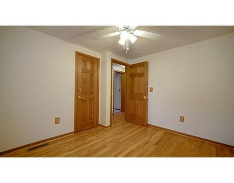 986 Allen St, Springfield, MA 01118 photo 19