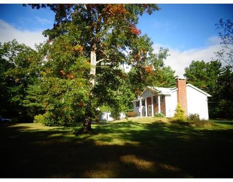 136 Spicer Rd, Thompson, CT 06277 photo 4