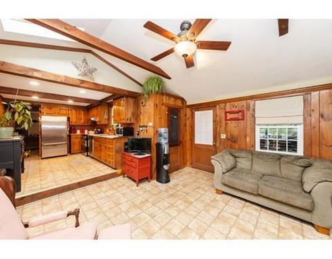 12 Powers St, Beverly, MA 01915 photo 9